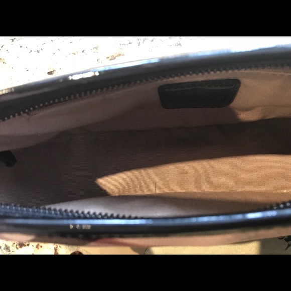 Burberry handbag - Picture 3 of 8